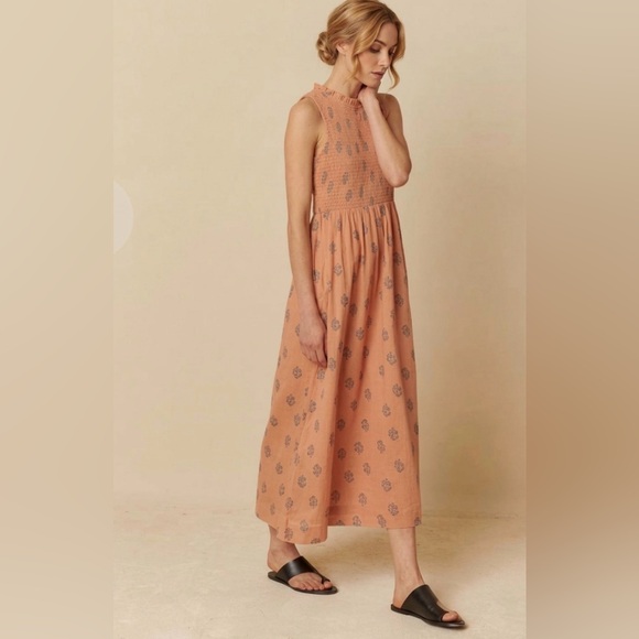 Indi&Cold Dresses & Skirts - Indi&Cold women’s 100% organic cotton elastic waist sleeveless mid dress peach S